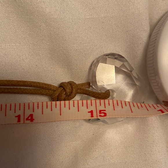 Swarski heart pendant on leather necklace - Picture 4 of 4